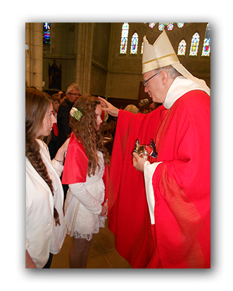 Confirmation évèque Jean-Paul James - Paroisse Ste Croix en Retz 